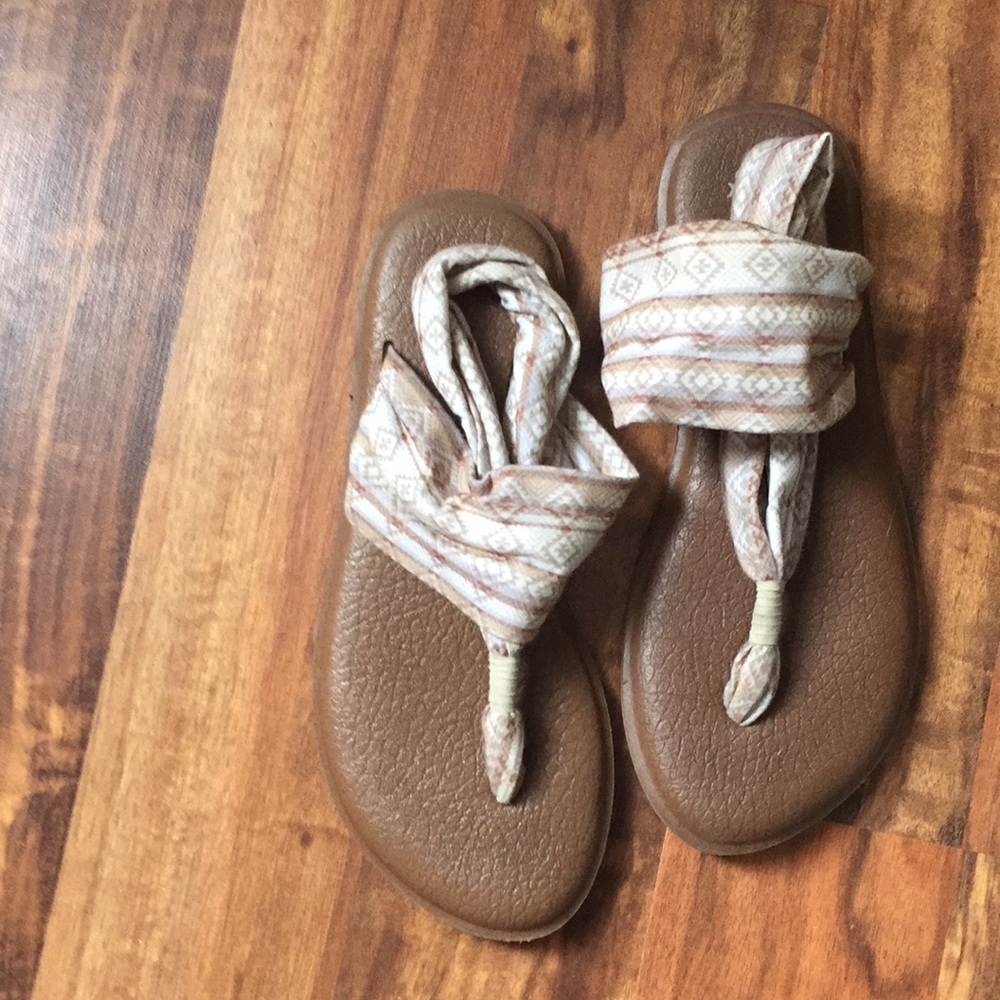 Sanuk Yoga Sandals, Size 7